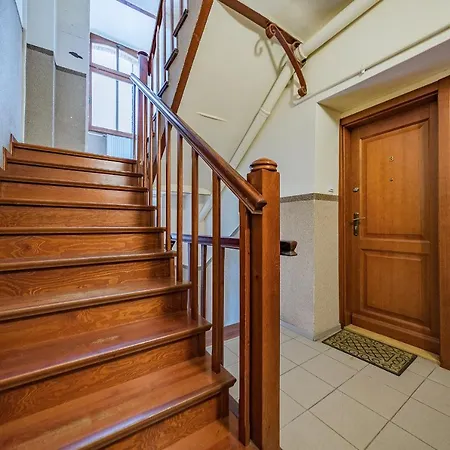 Apartament Przytulny Z 2 Sypialniami Na Starym Miescie/ 2bedrooms Old Town
