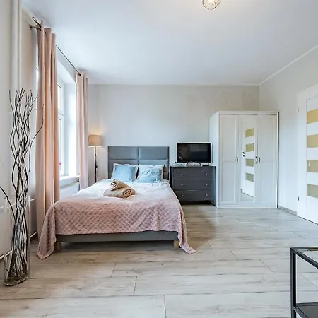 Z 2 Sypialniami Na Starym Miescie 2bedrooms Old Town Apartman